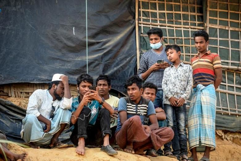 Myanmar menyita kapal yang membawa 173 Muslim Rohingya: Juru bicara militer