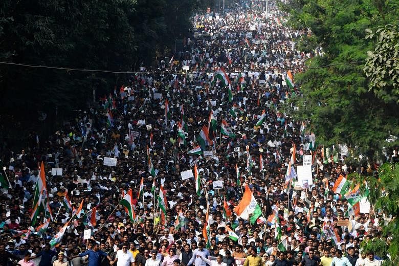 Modi menekan visinya untuk sebuah negara Hindu, dan India meletus